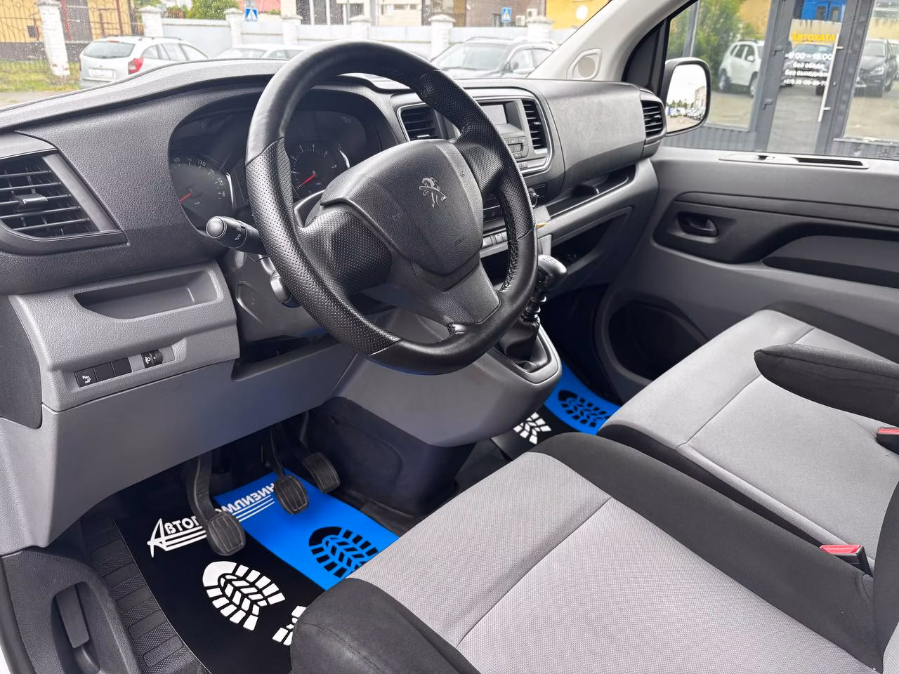 Peugeot Expert фото 8
