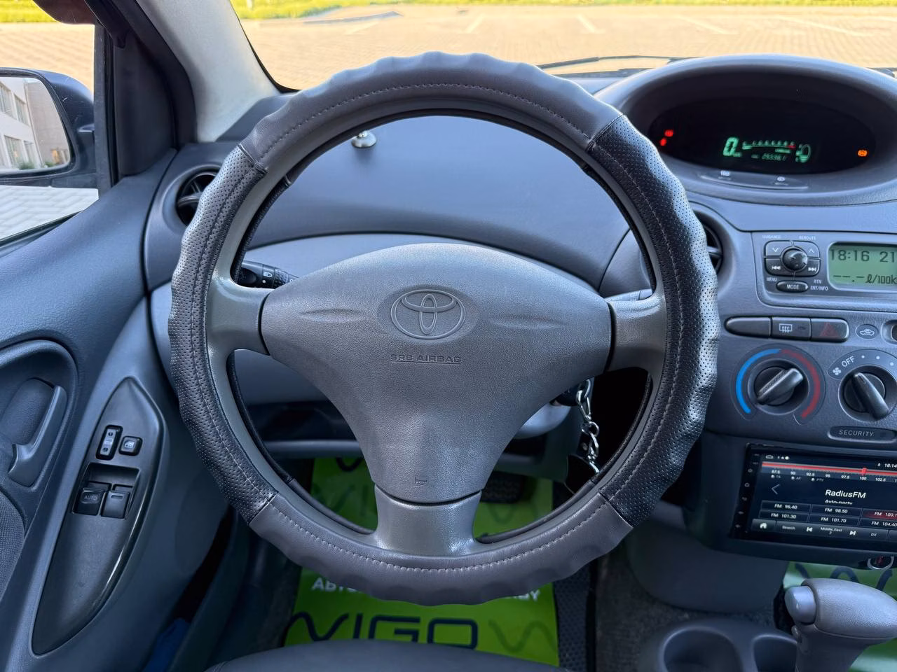 Toyota Yaris фото 22