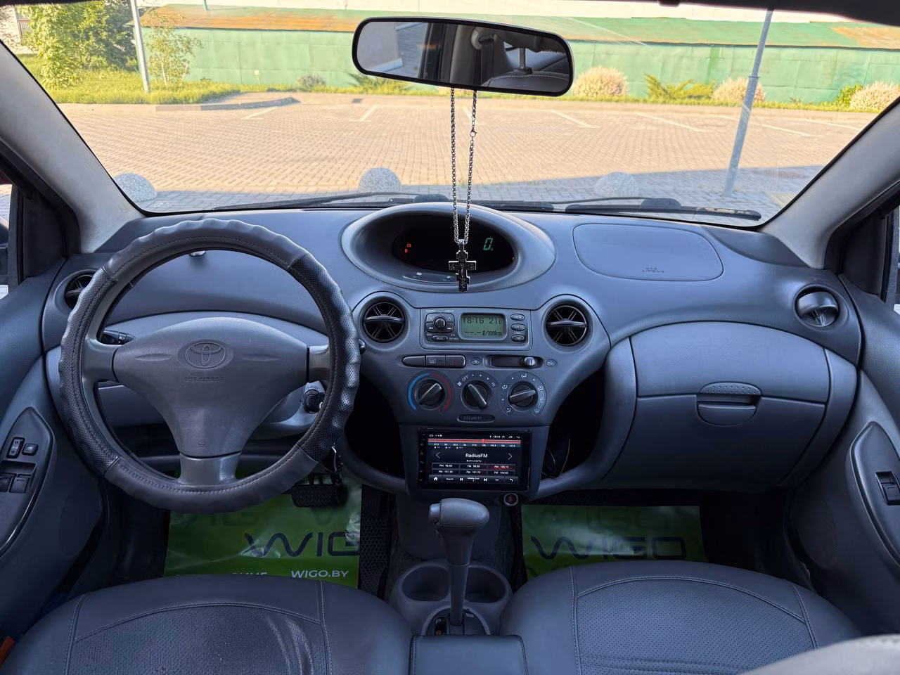 Toyota Yaris фото 20