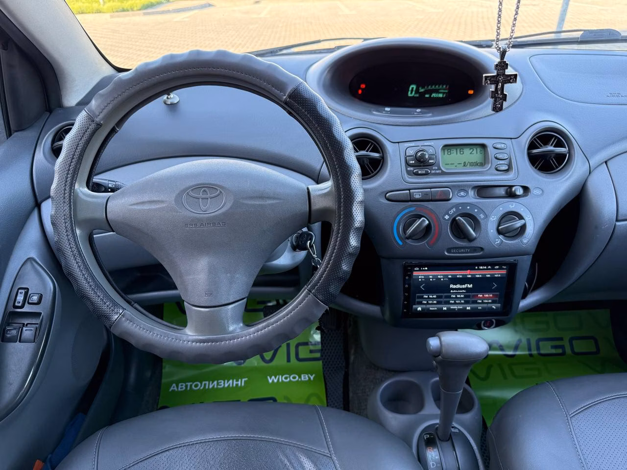 Toyota Yaris фото 21