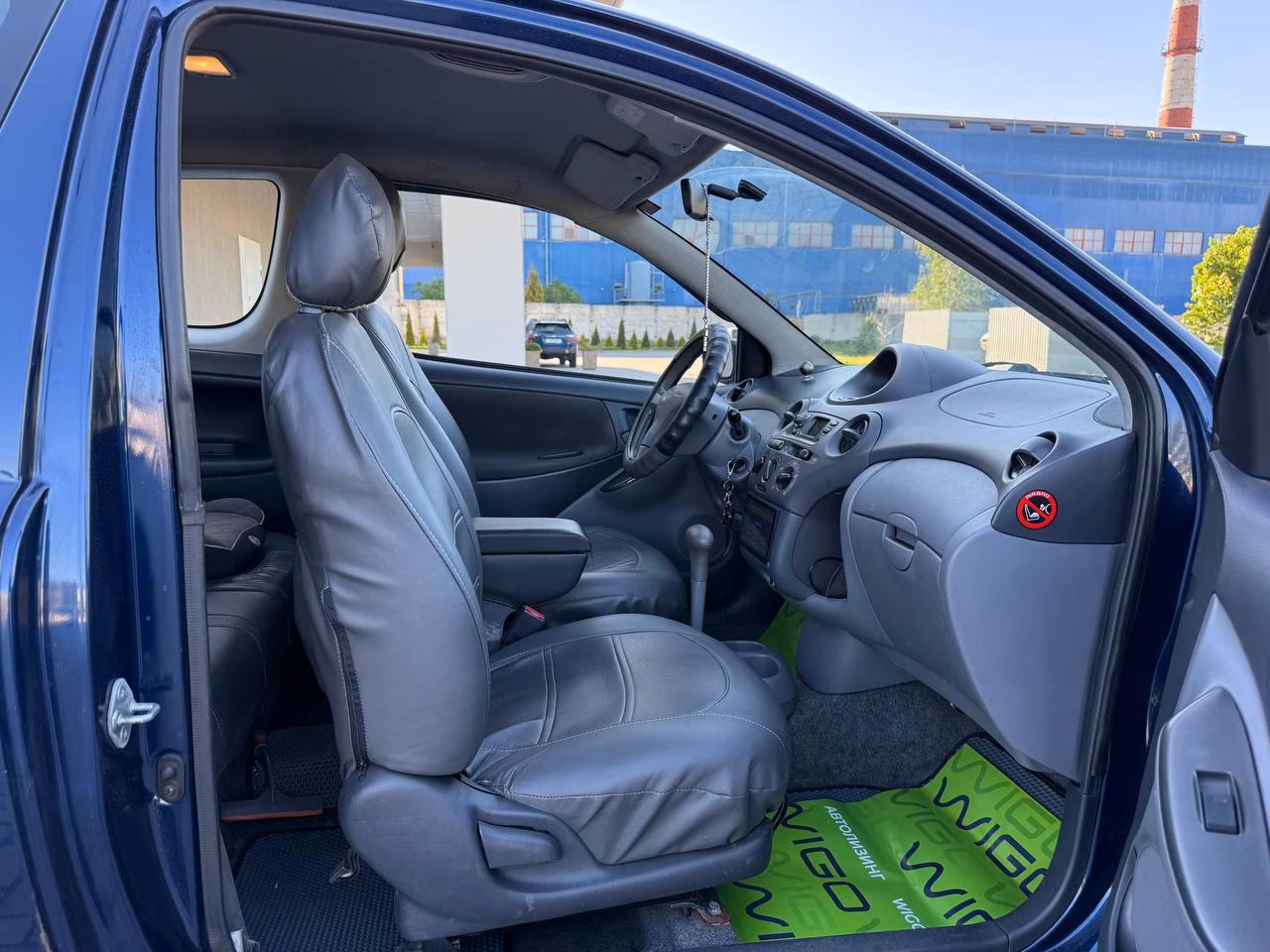 Toyota Yaris фото 17