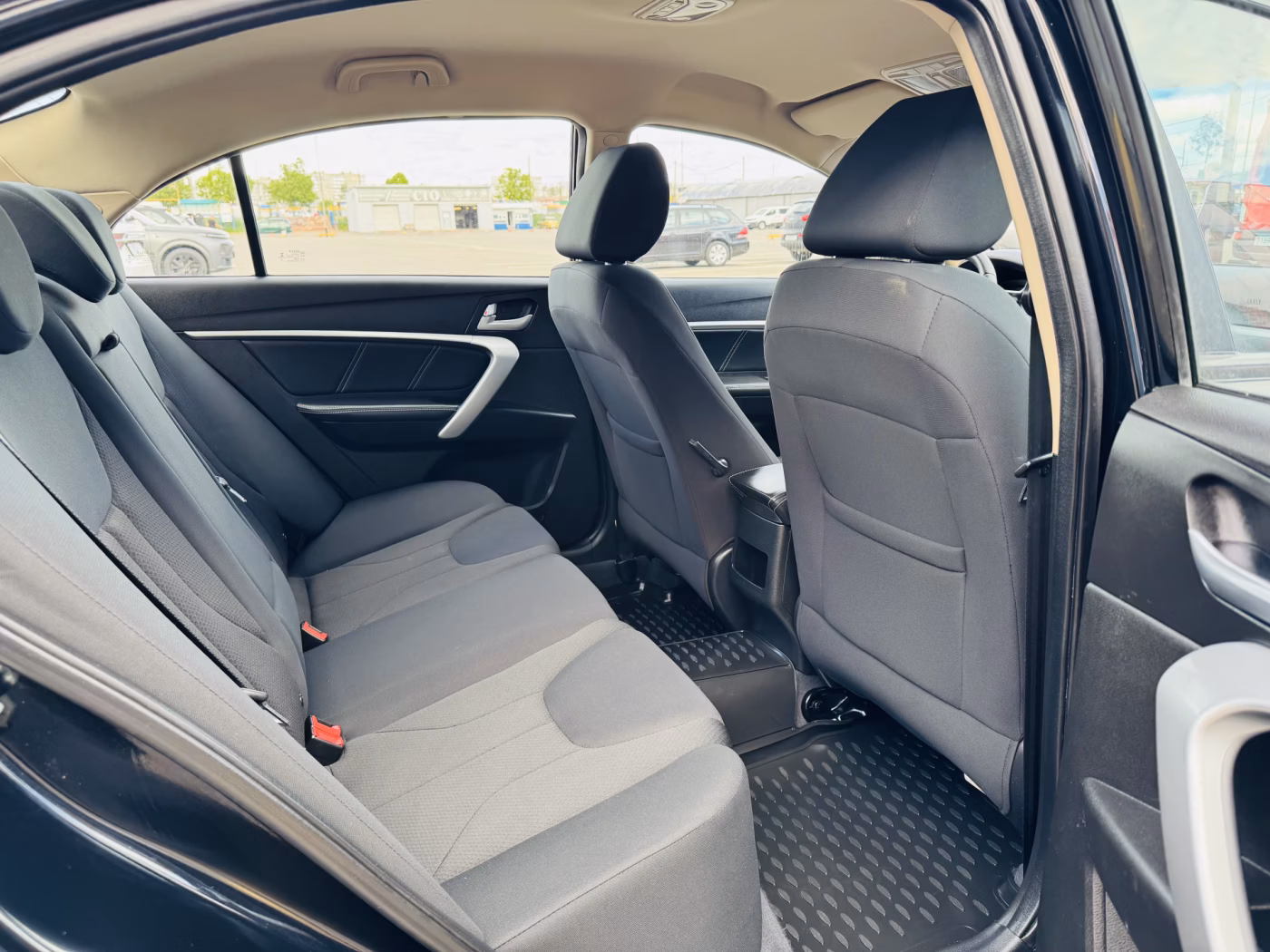 Geely Emgrand фото 7
