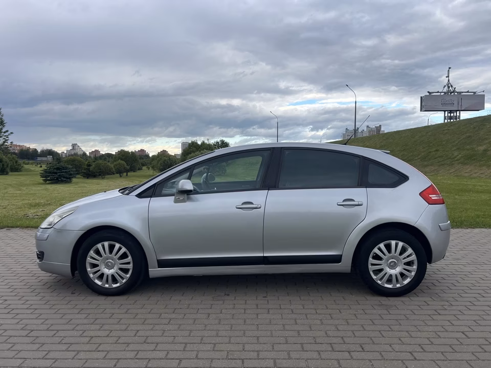 Citroen C4 фото 8
