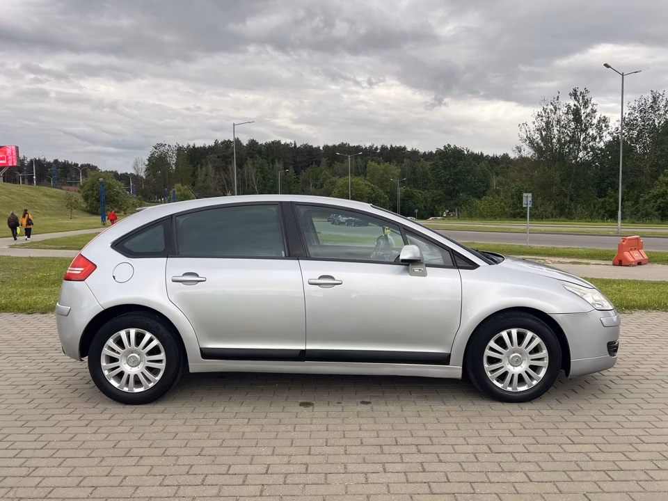 Citroen C4 фото 4
