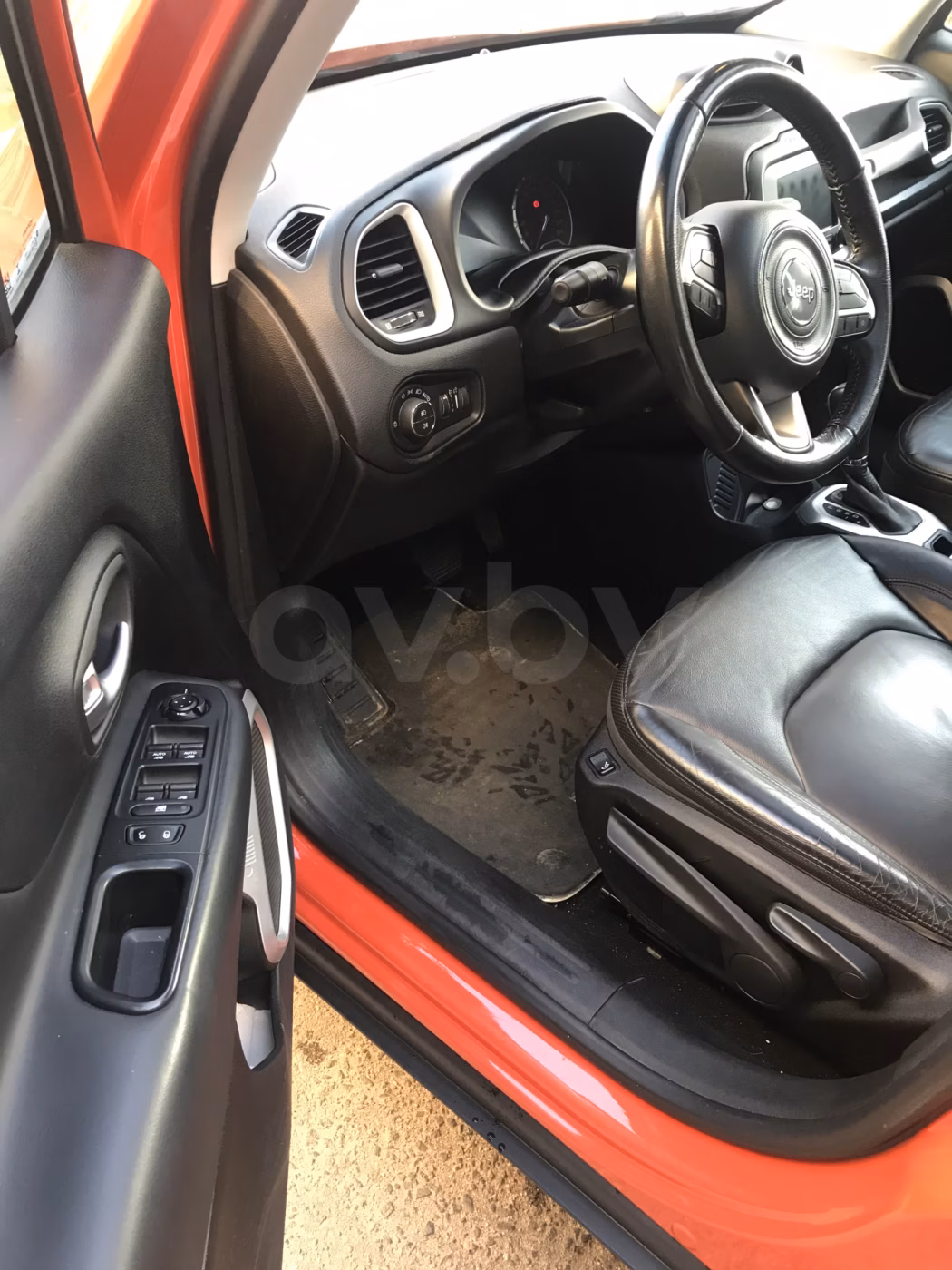 Jeep Renegade фото 11