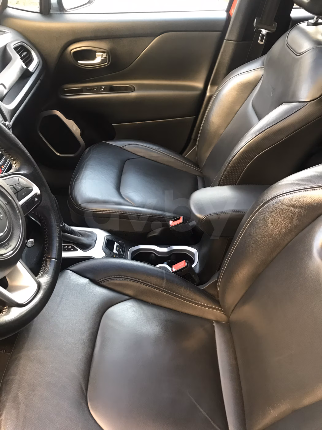 Jeep Renegade фото 13
