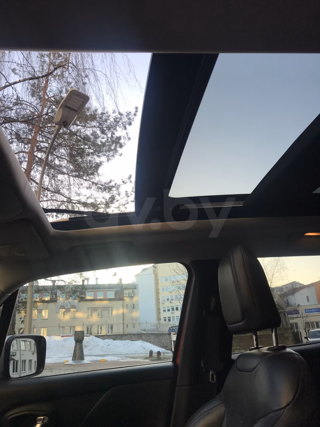 Jeep Renegade фото 16