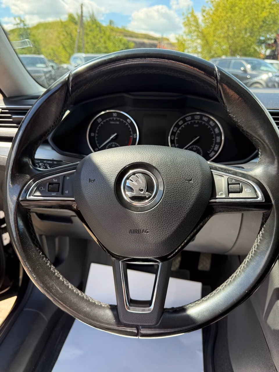 Skoda Superb фото 10