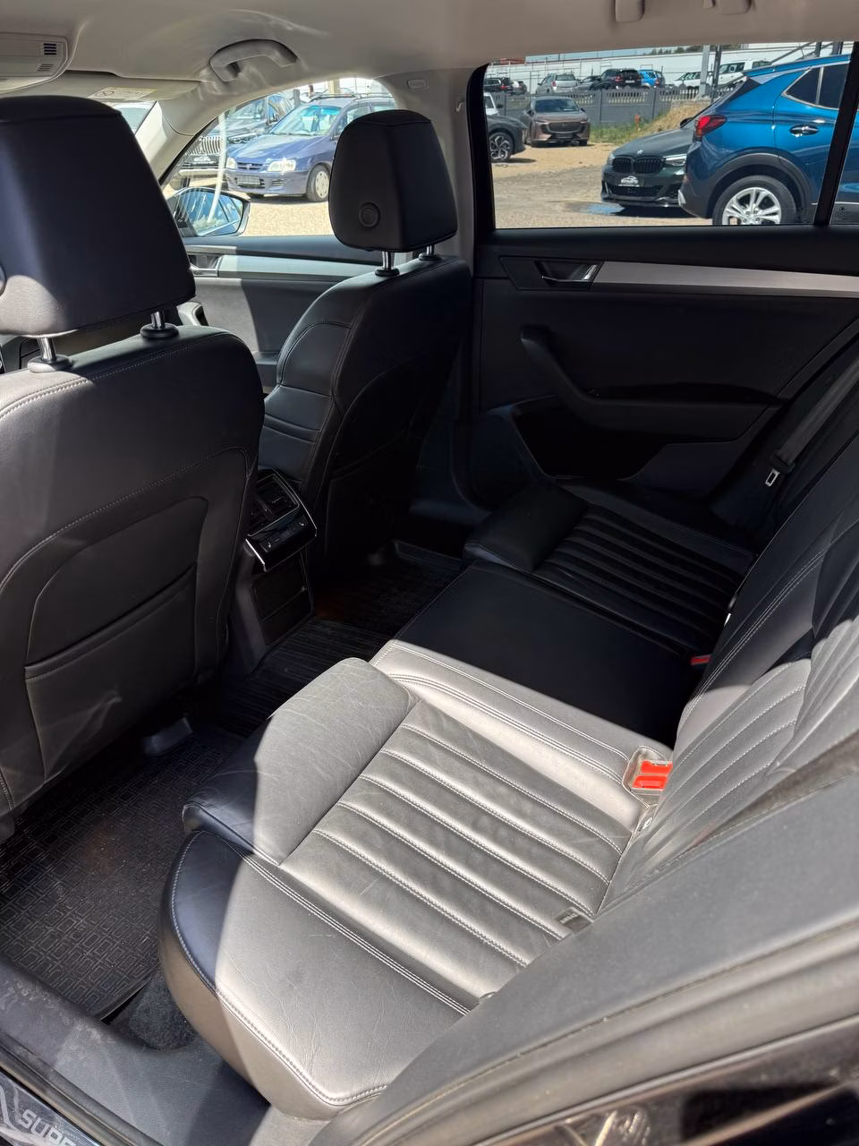 Skoda Superb фото 12