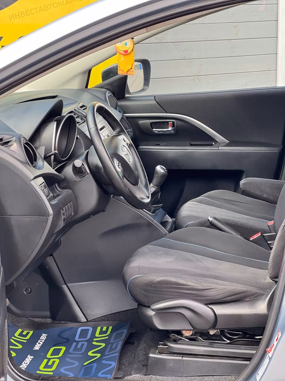 Mazda 5 фото 10