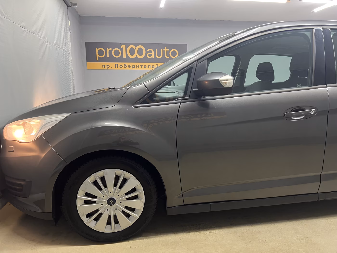 Ford C-MAX фото 7