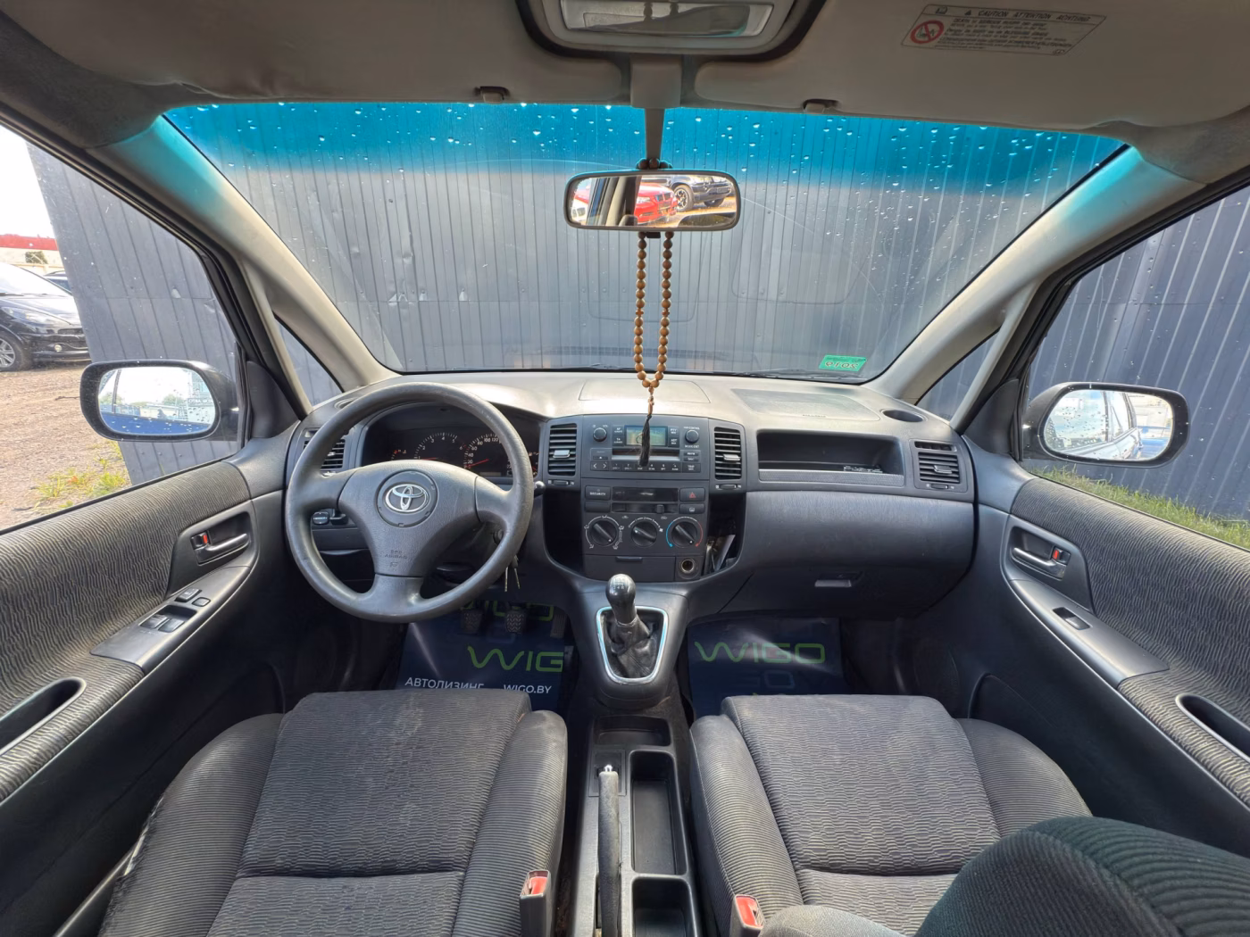 Toyota Corolla Verso фото 11