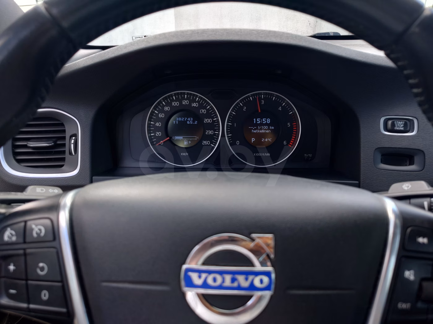 Volvo S60 фото 10
