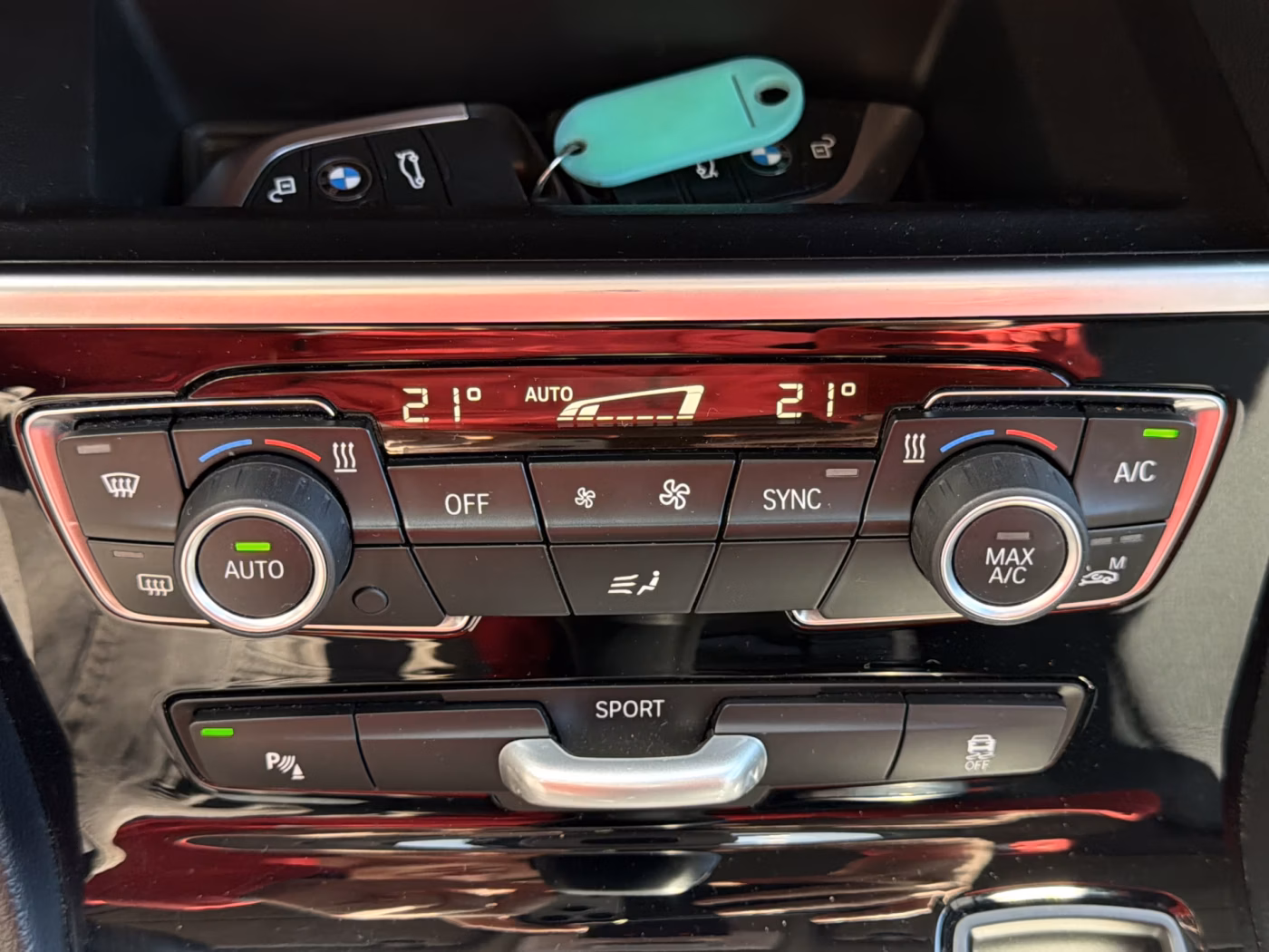 BMW 2 серия Active Tourer фото 15