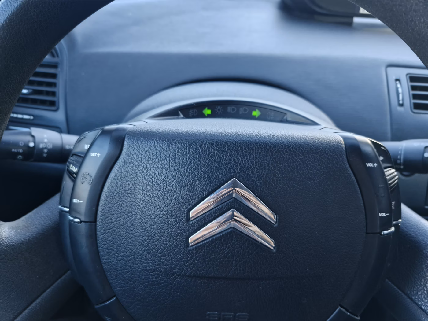 Citroen C4 фото 24