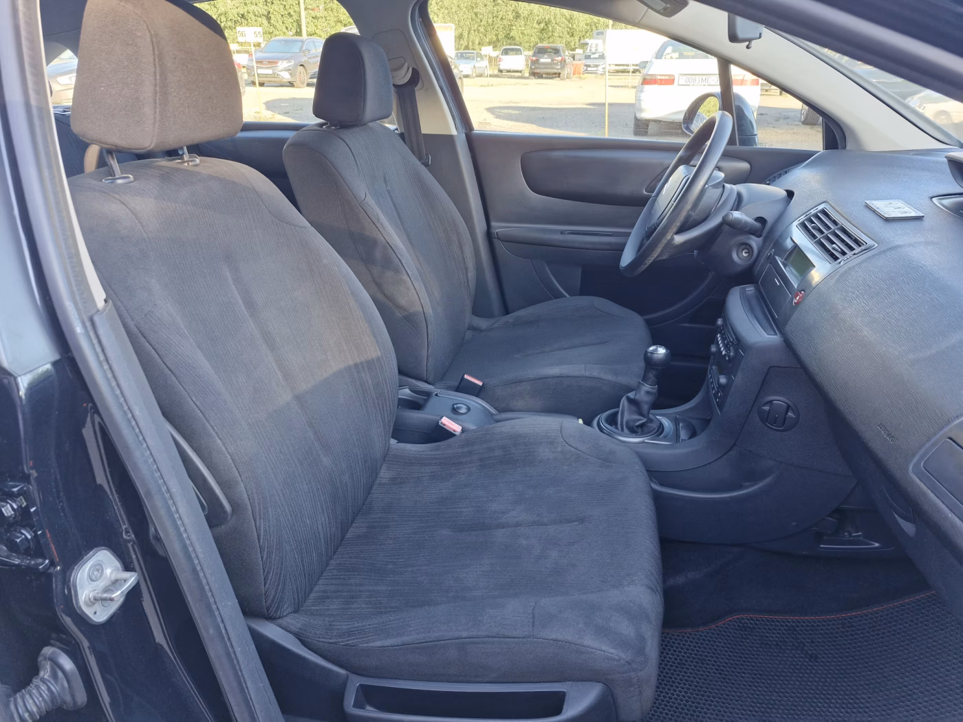 Citroen C4 фото 18