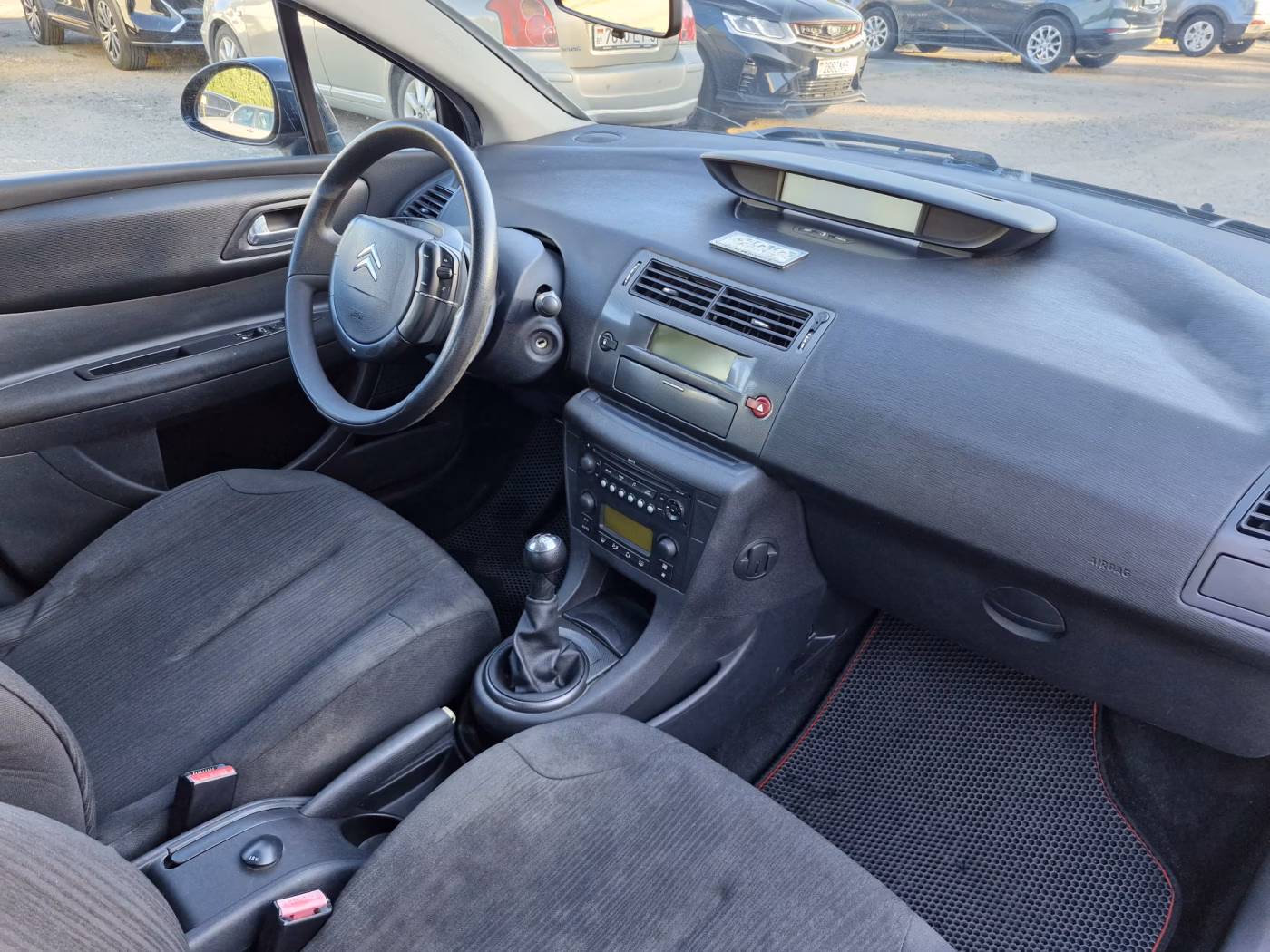 Citroen C4 фото 19