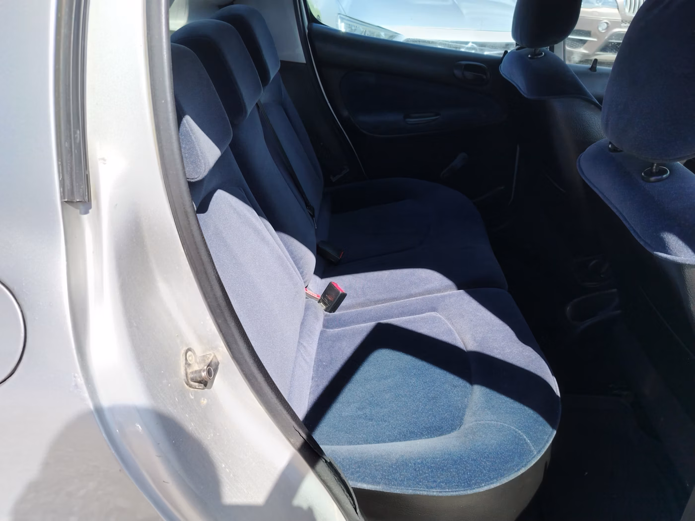 Peugeot 206 фото 7