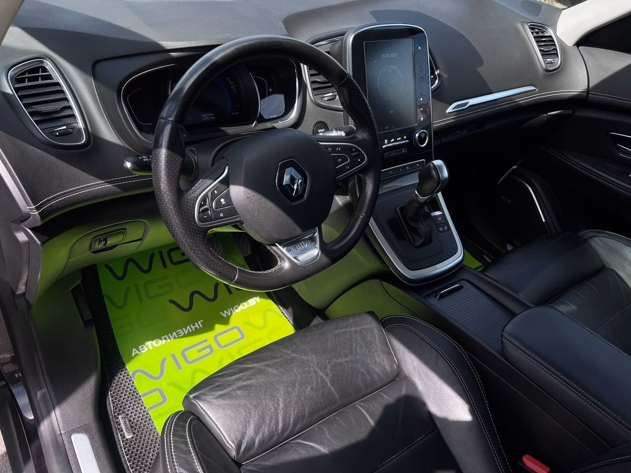 Renault Grand Scenic фото 10