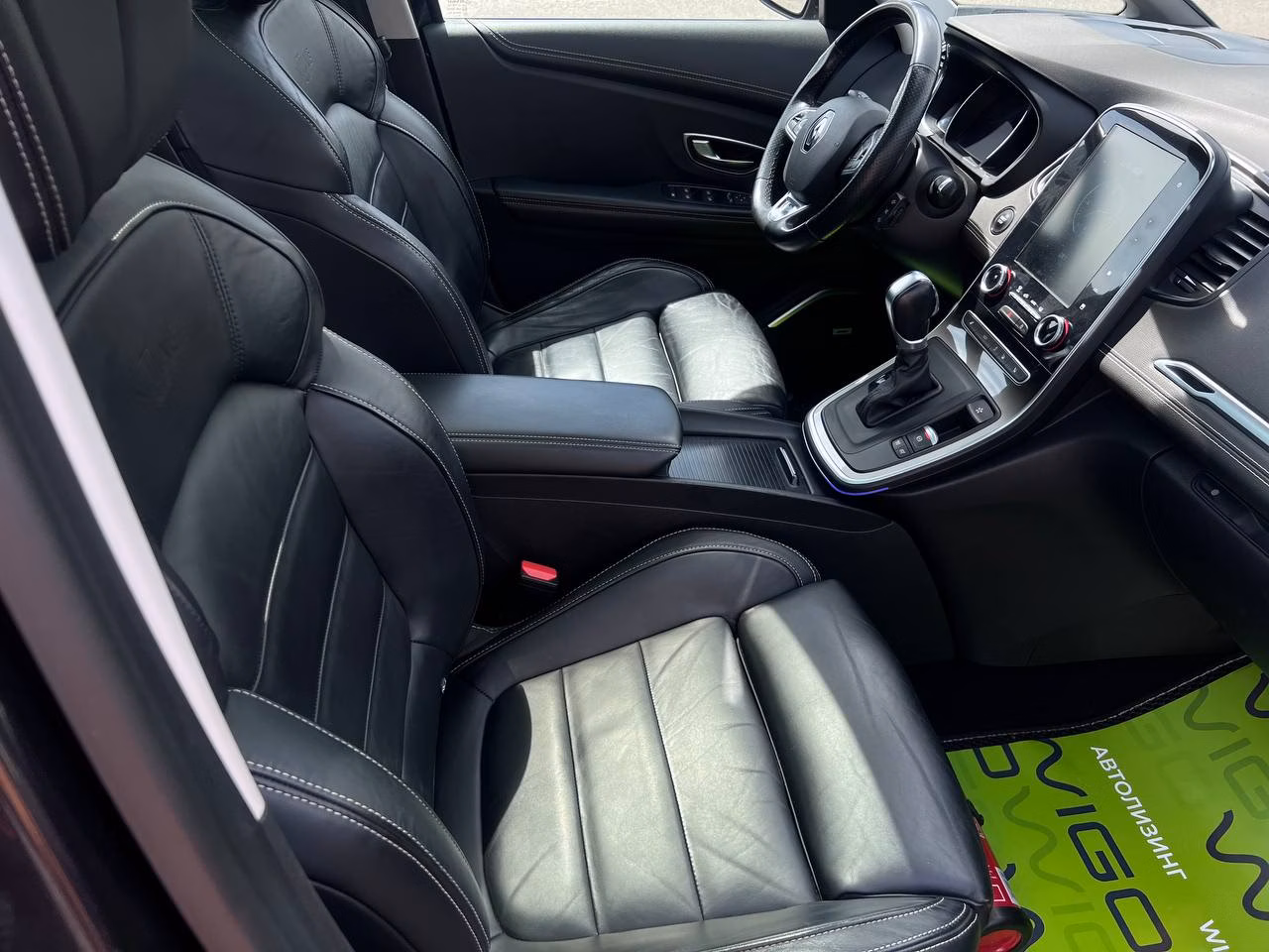 Renault Grand Scenic фото 25