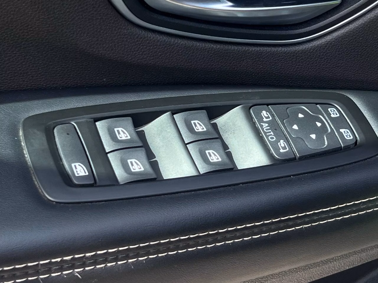 Renault Grand Scenic фото 7