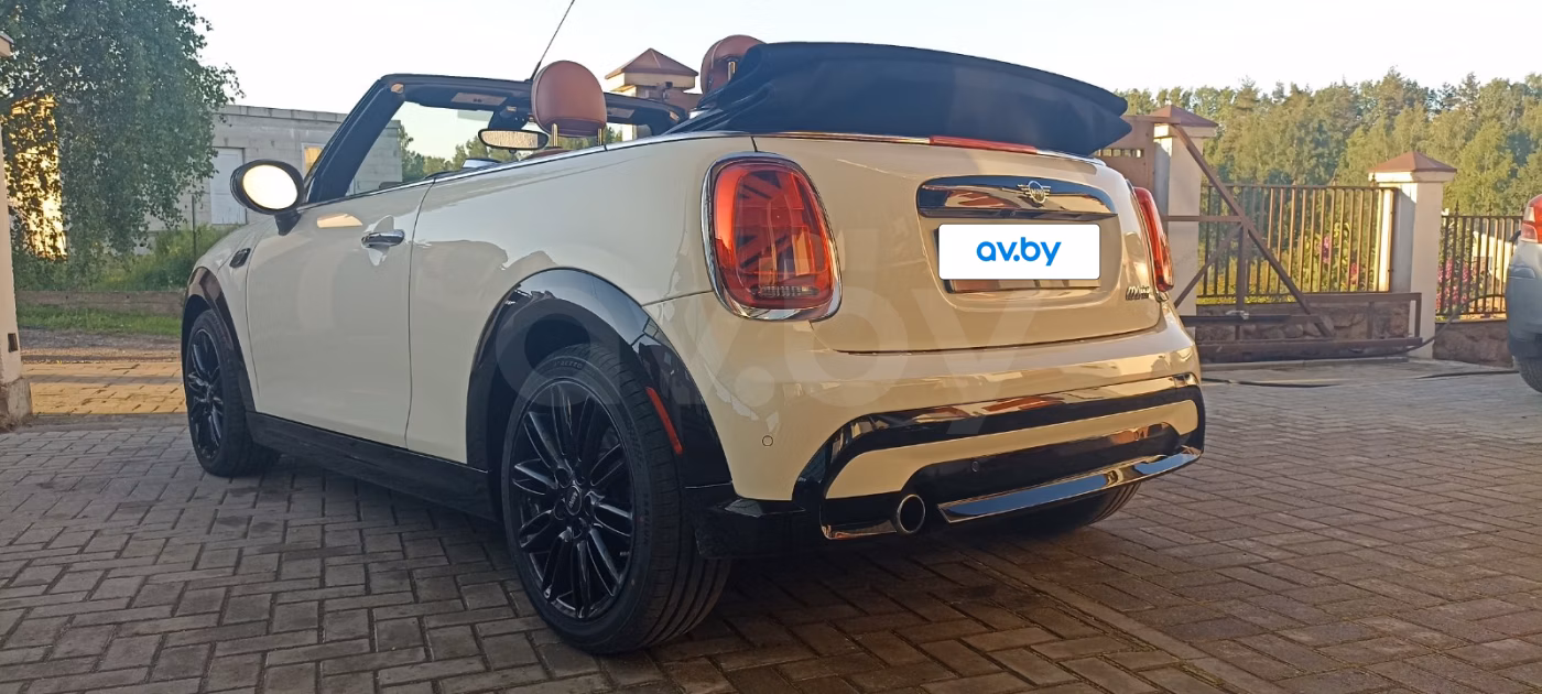 MINI Cabrio фото 6