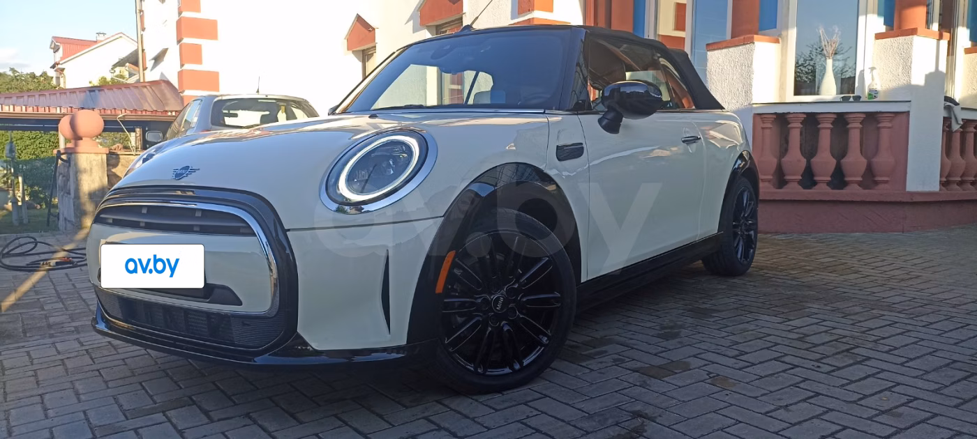 MINI Cabrio фото 2