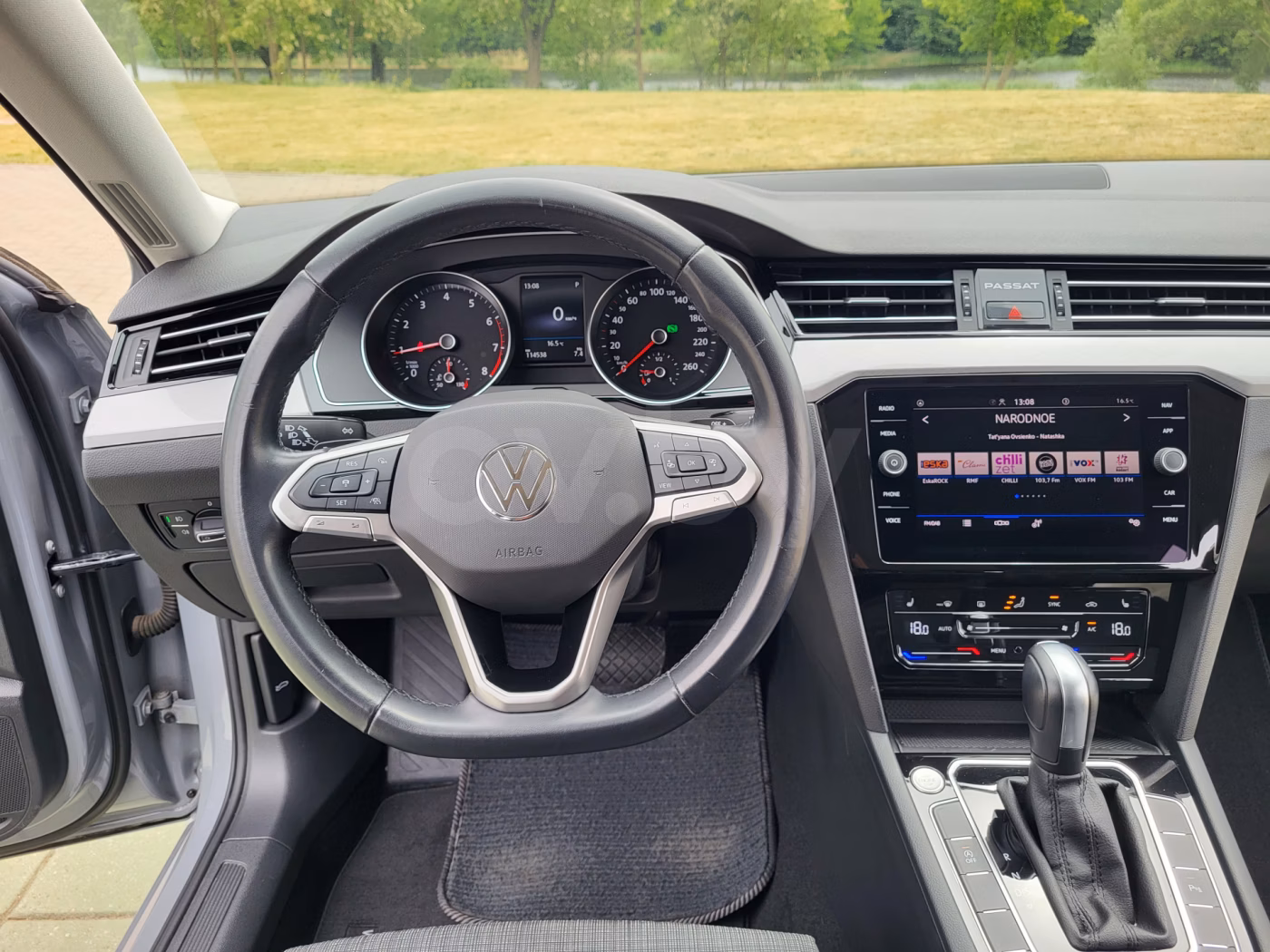 Volkswagen Passat фото 21
