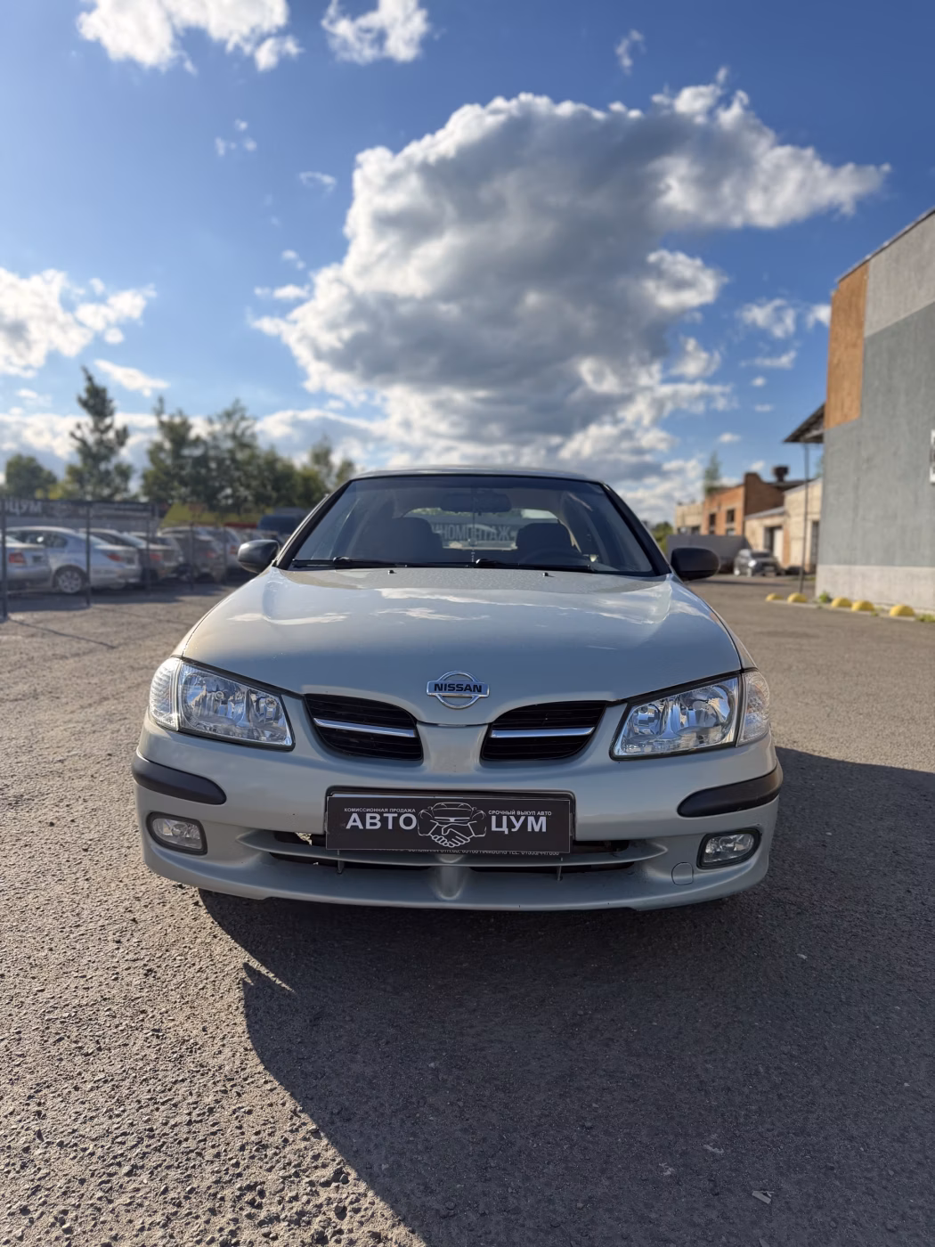 Nissan Almera