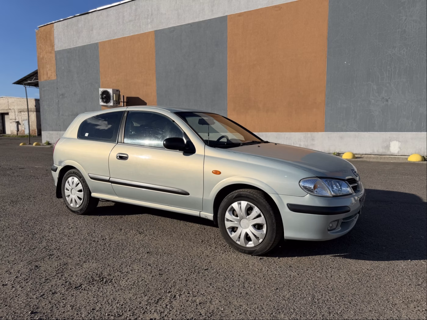 Nissan Almera фото 5