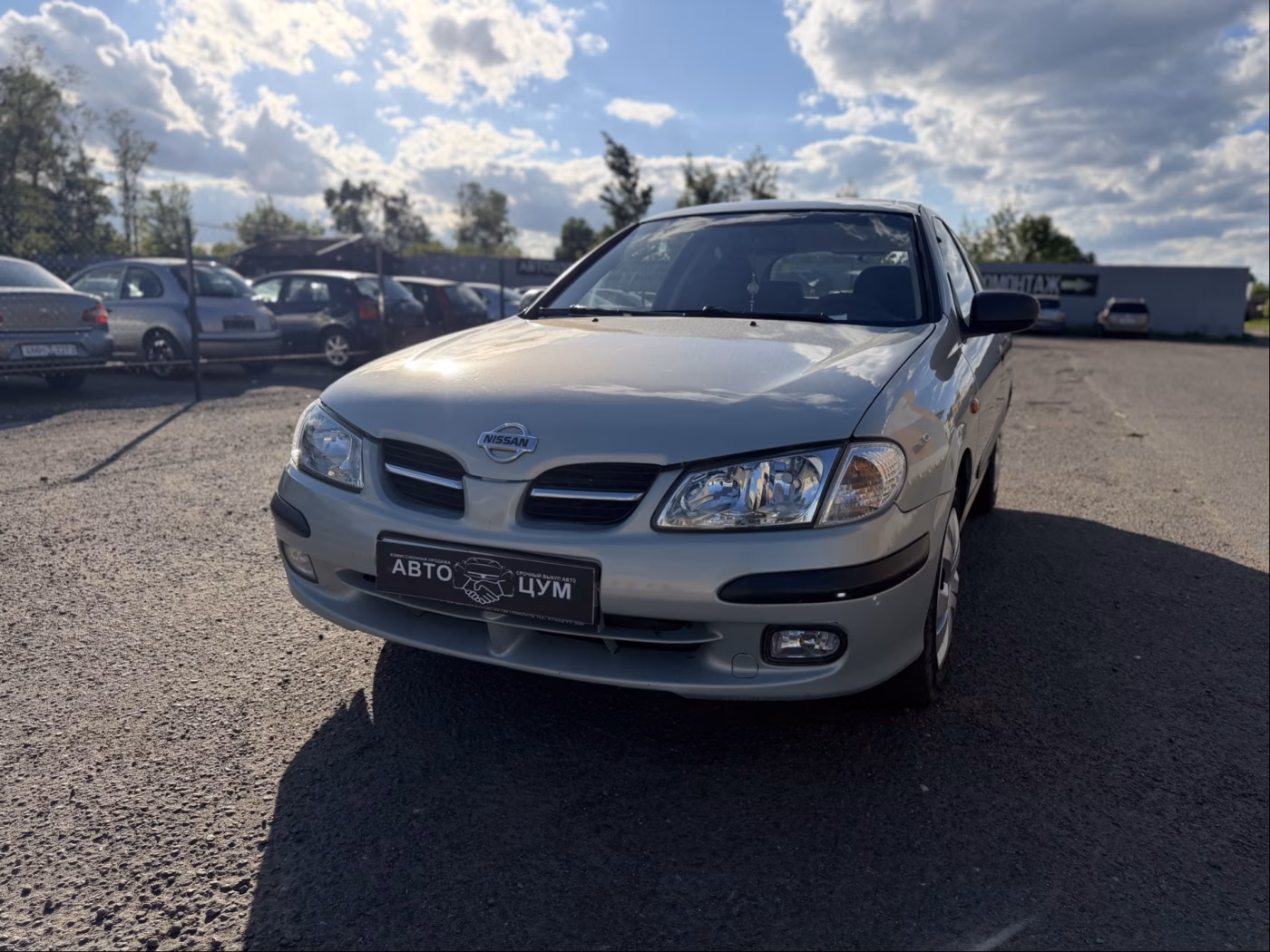 Nissan Almera фото 20