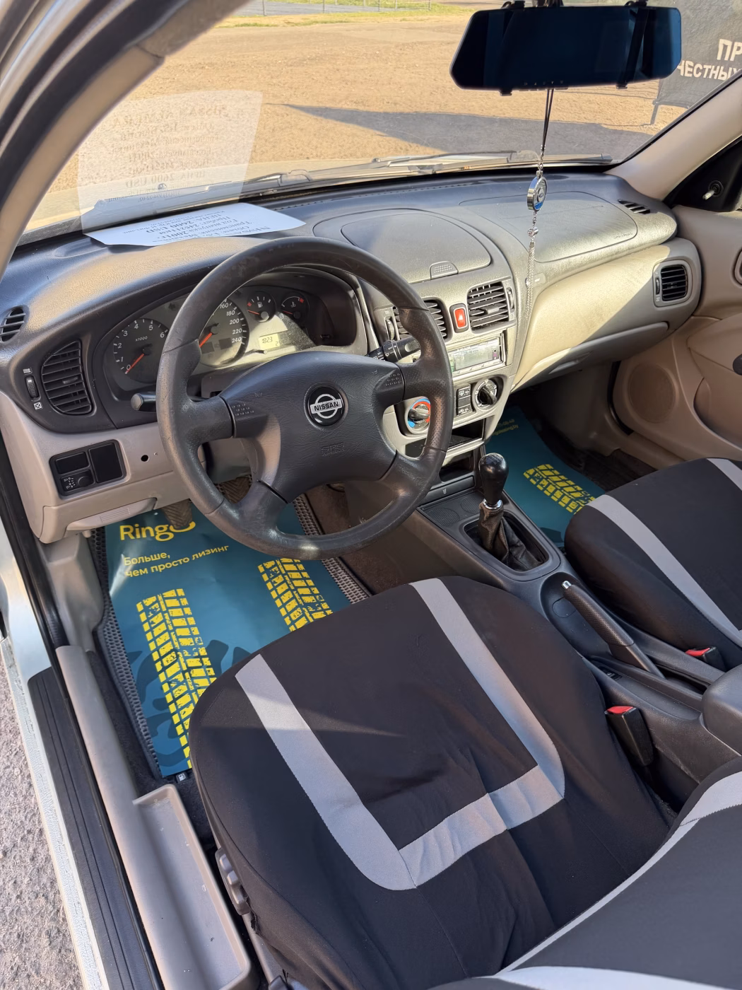 Nissan Almera фото 22