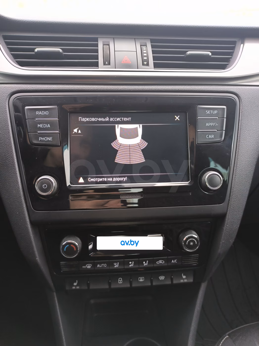 Skoda Rapid фото 10