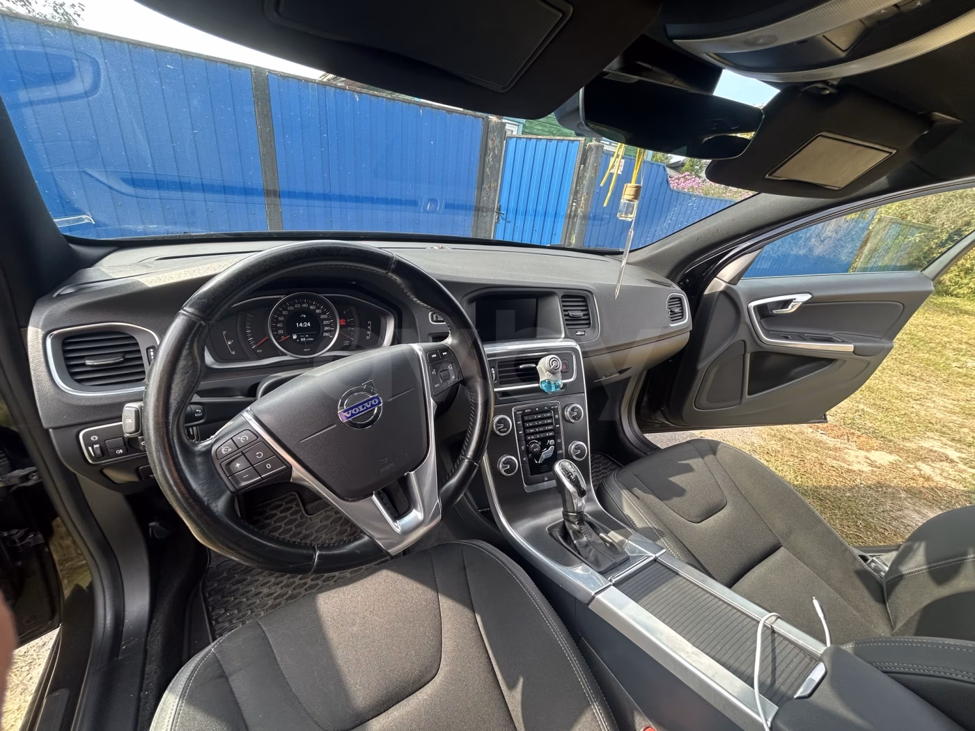 Volvo V60 фото 24