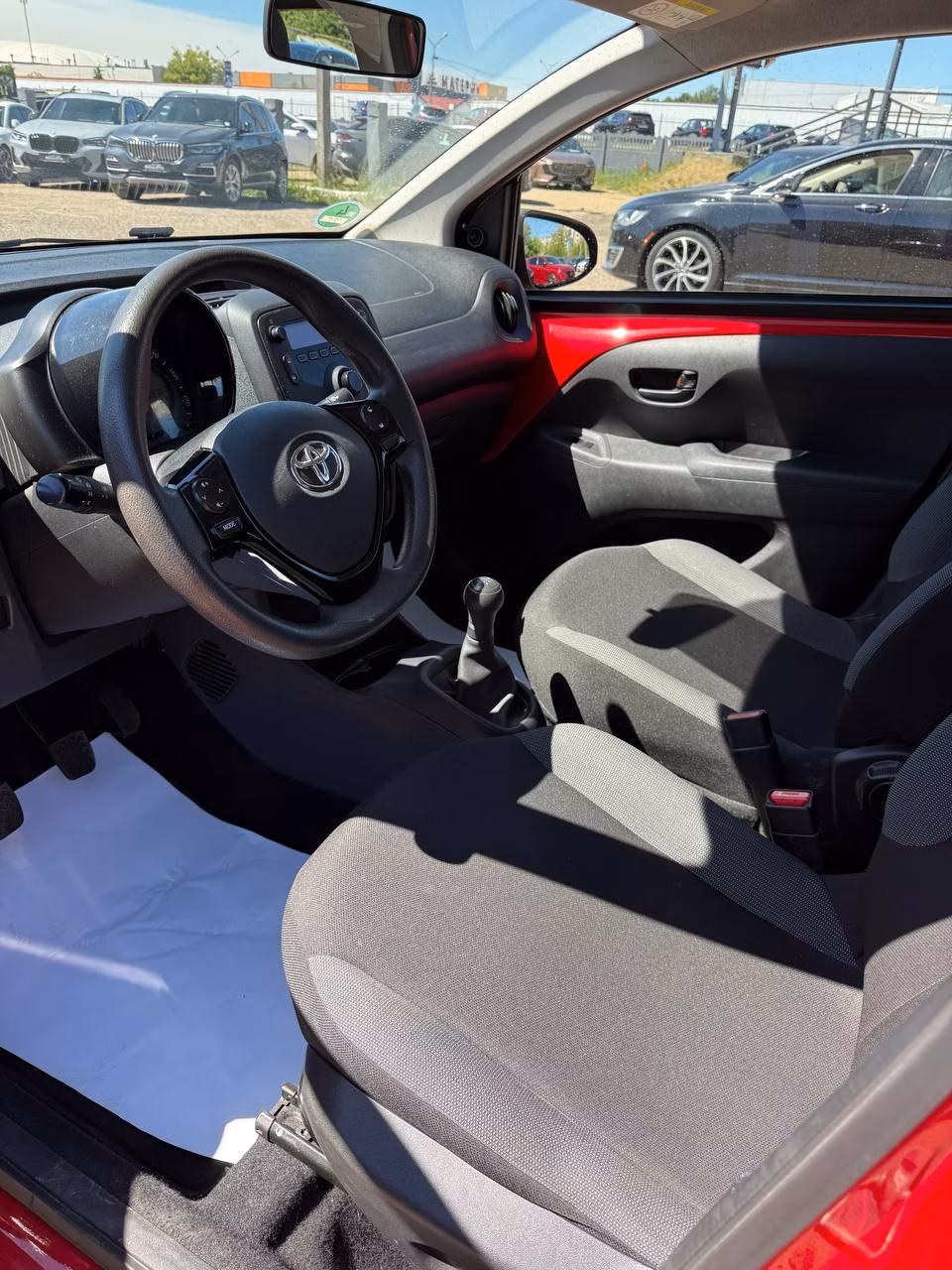 Toyota Aygo фото 9
