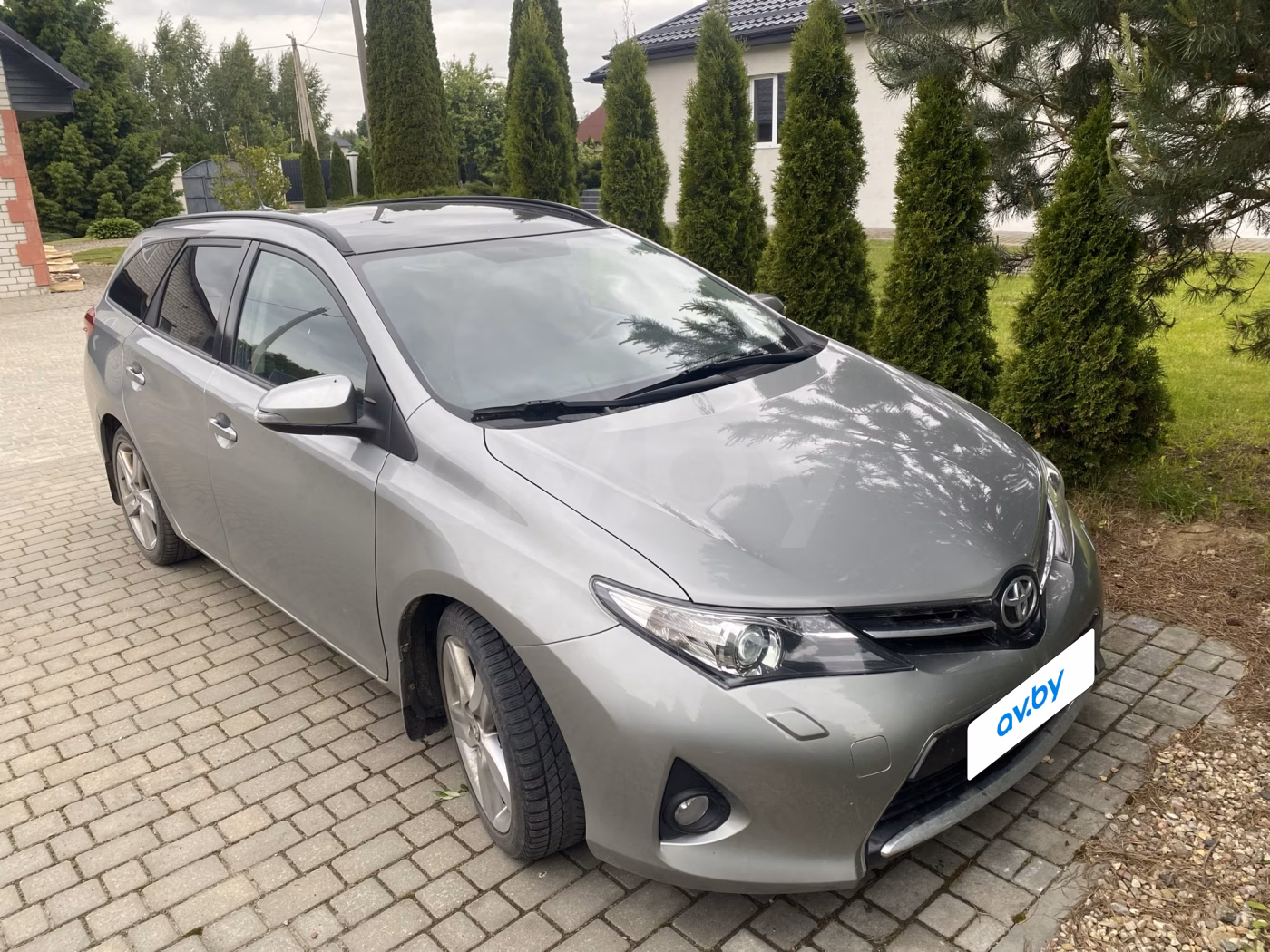 Toyota Auris фото 3
