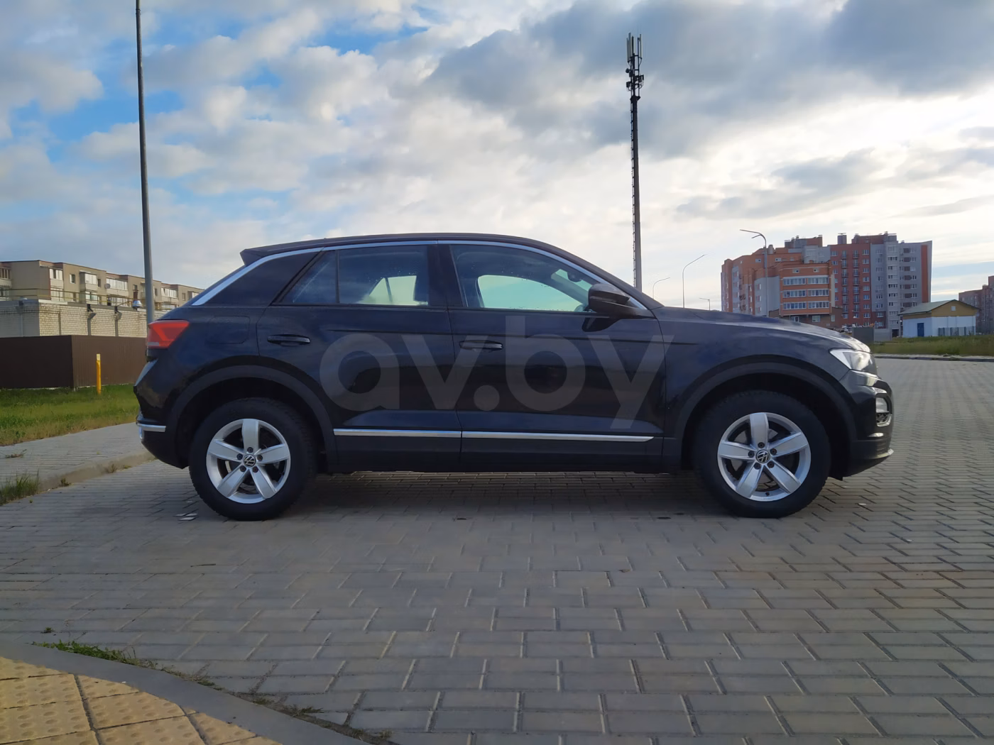 Volkswagen T-Roc фото 12