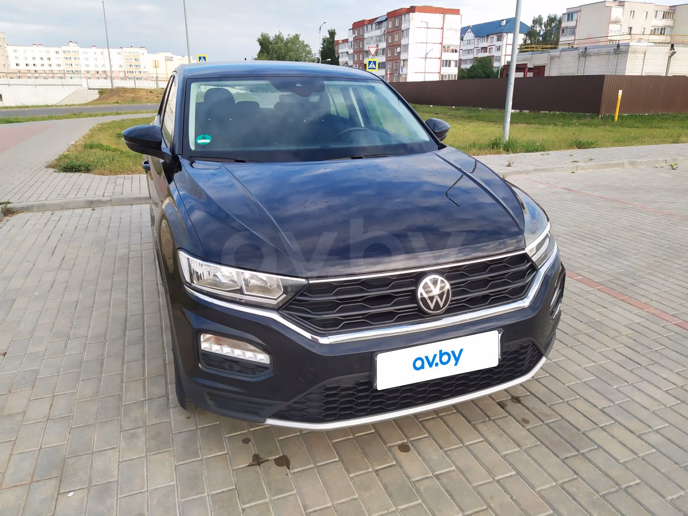 Volkswagen T-Roc фото 3
