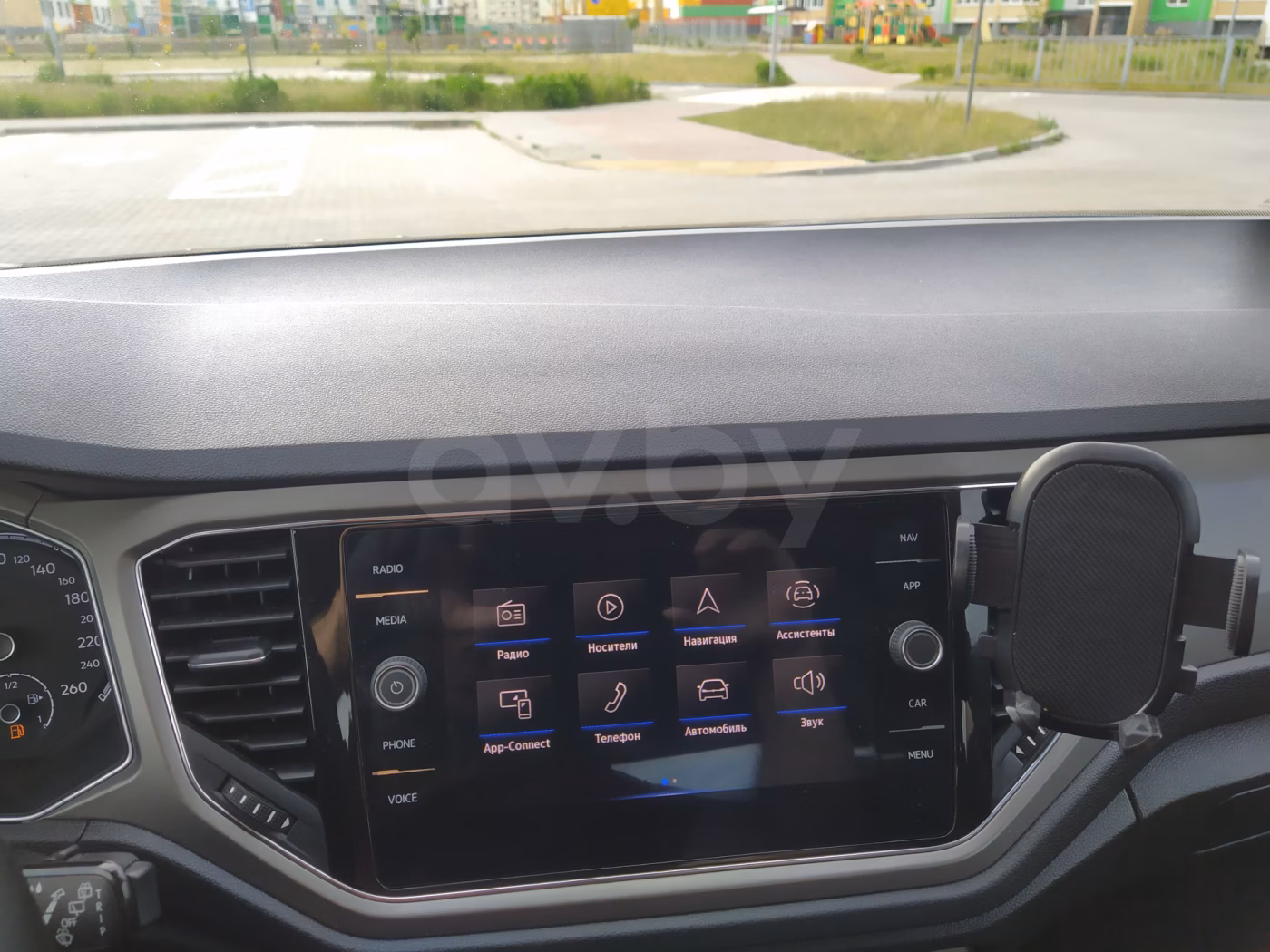 Volkswagen T-Roc фото 28