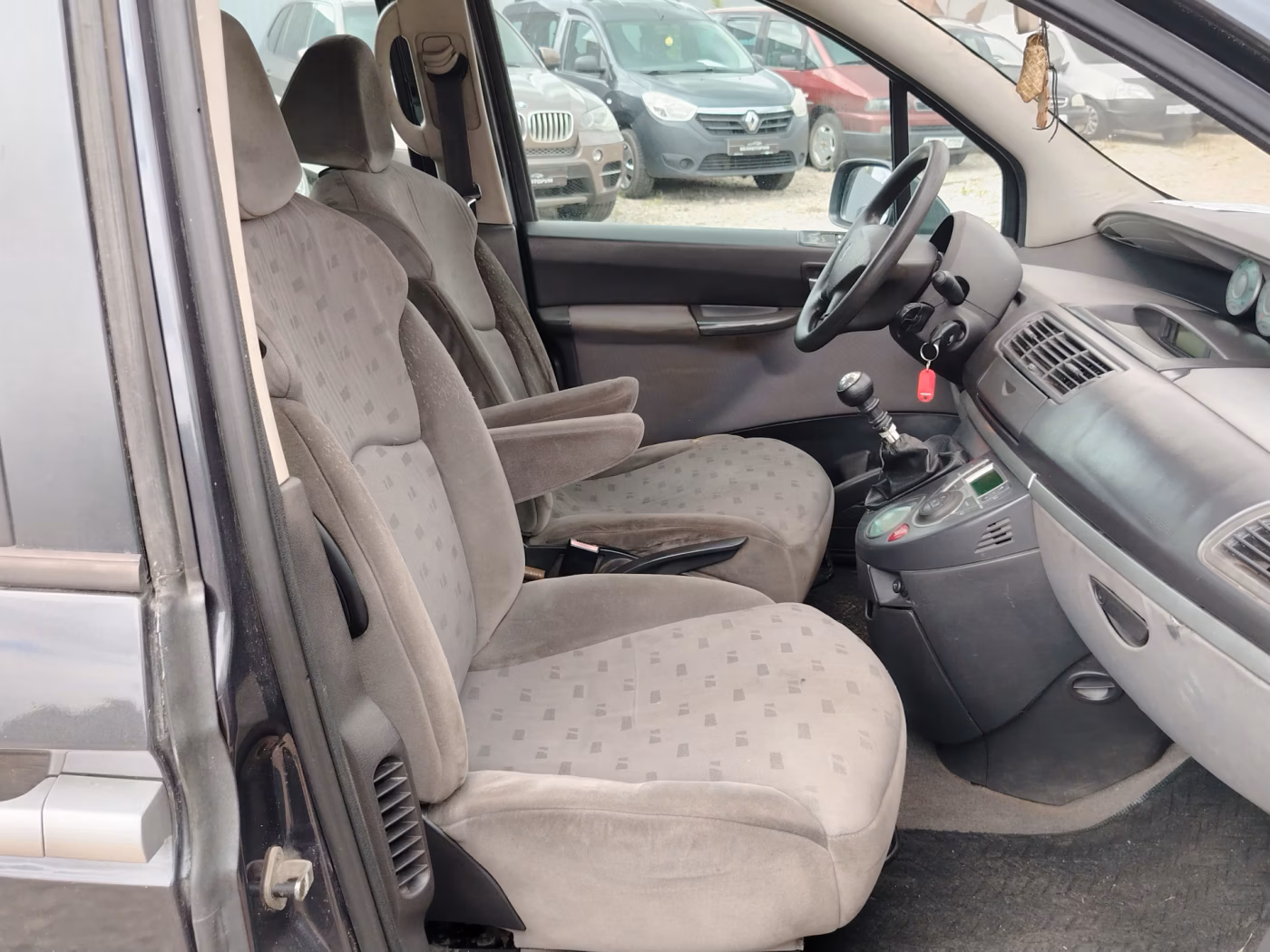 Peugeot 807 фото 10