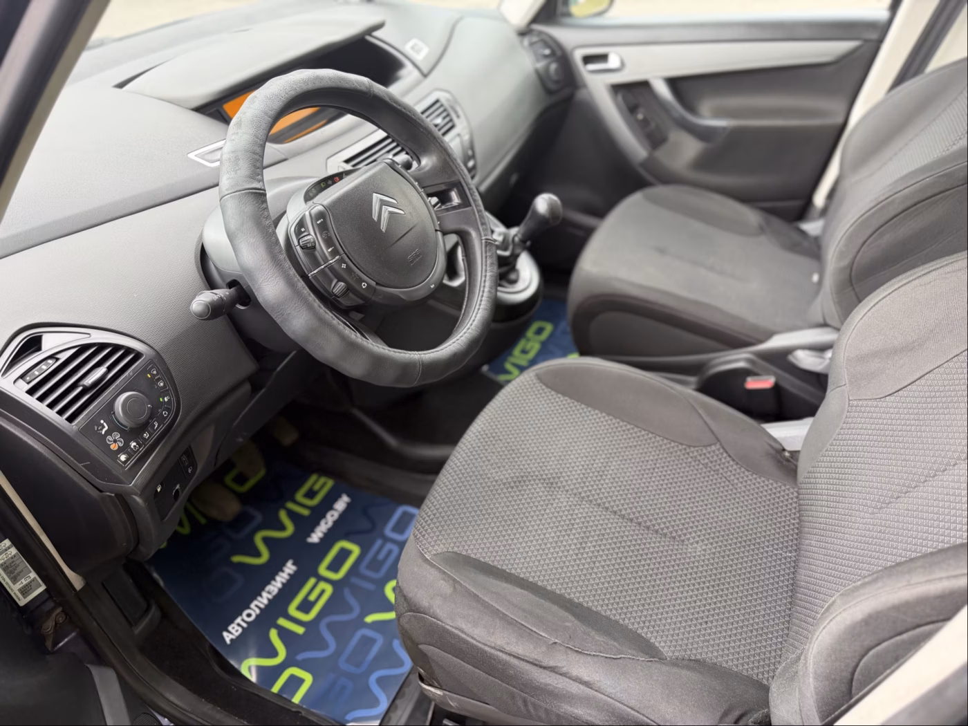 Citroen C4 Picasso фото 11