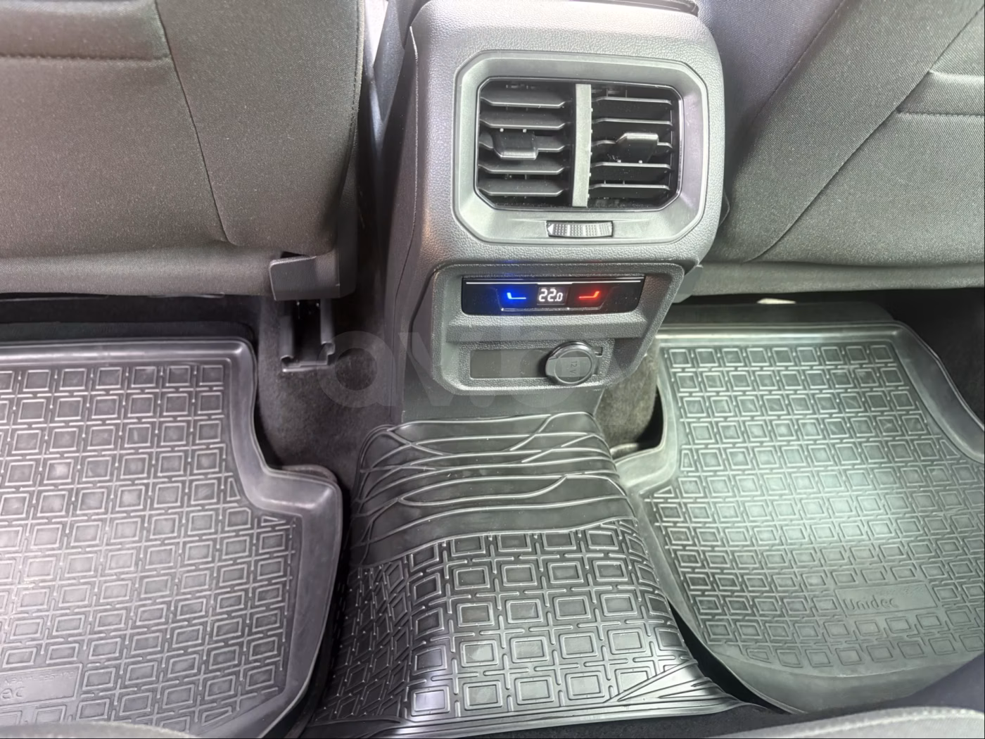 Volkswagen Tiguan фото 11