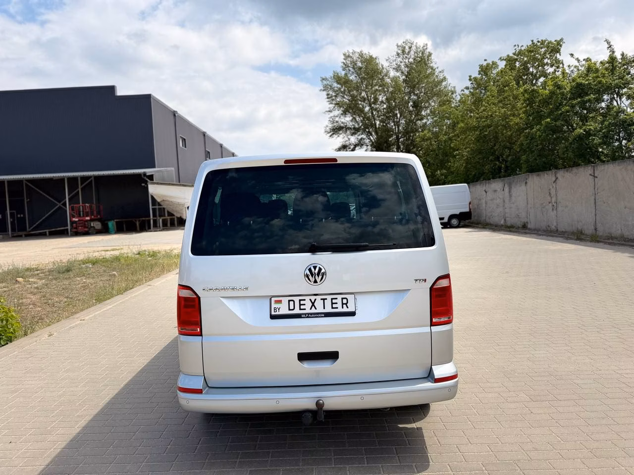 Volkswagen Caravelle фото 9