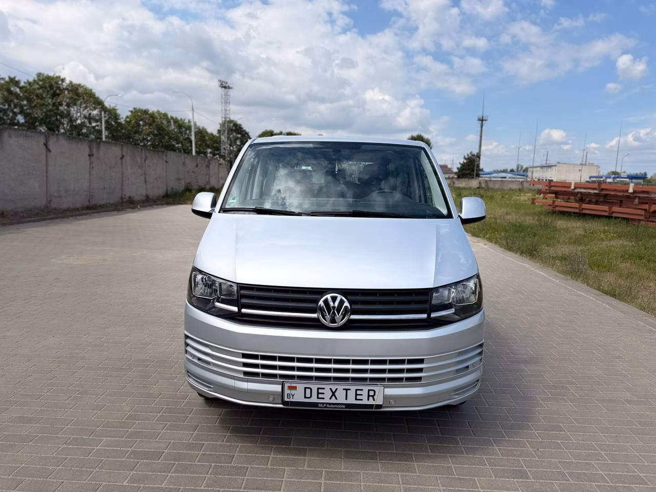Volkswagen Caravelle фото 2
