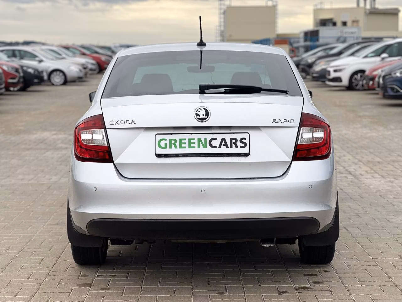Skoda Rapid фото 7
