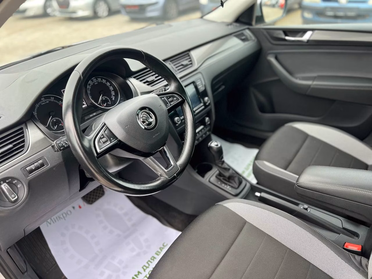 Skoda Rapid фото 10