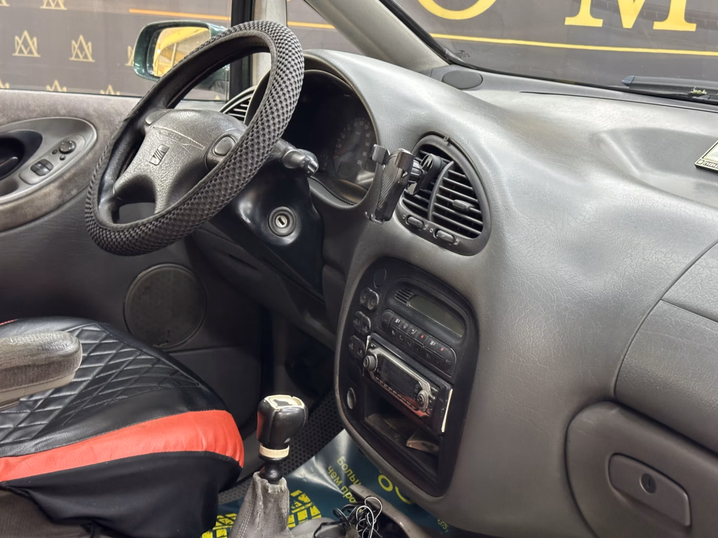 SEAT Alhambra фото 11