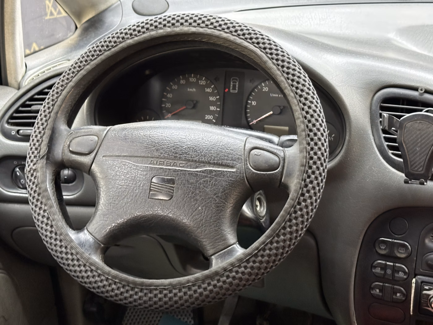 SEAT Alhambra фото 12