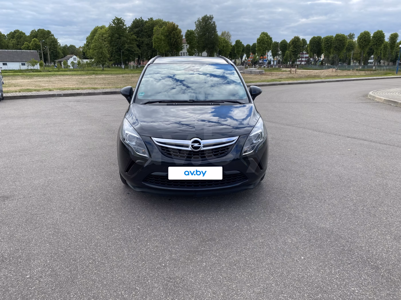 Opel Zafira фото 2