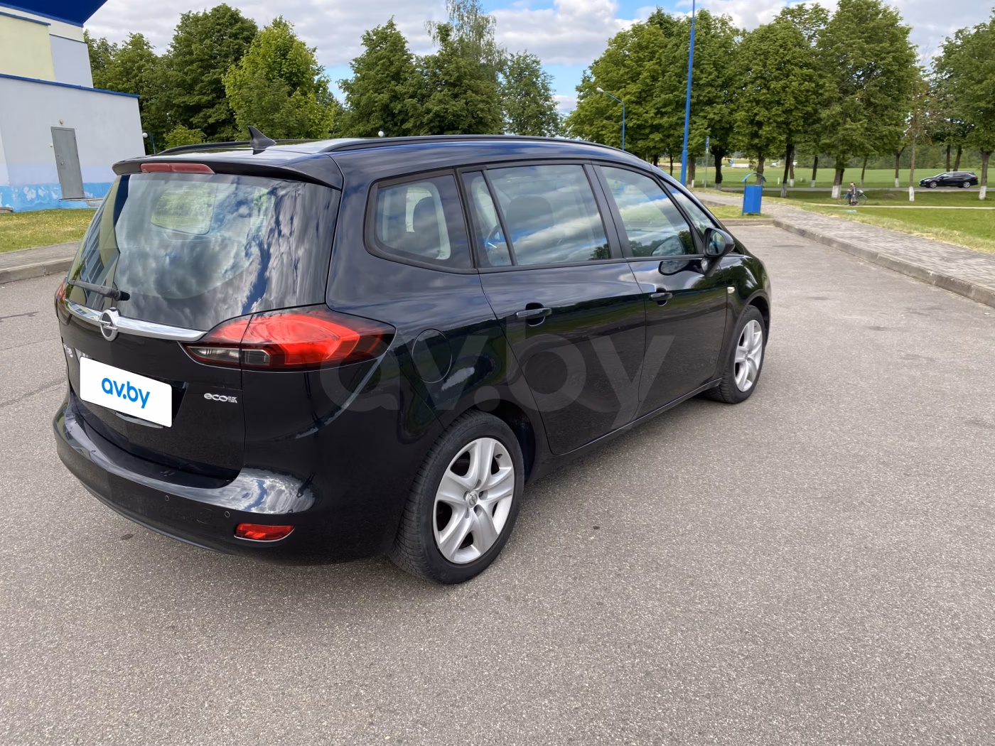 Opel Zafira фото 5